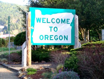 Welcome to Oregon Sign.jpg