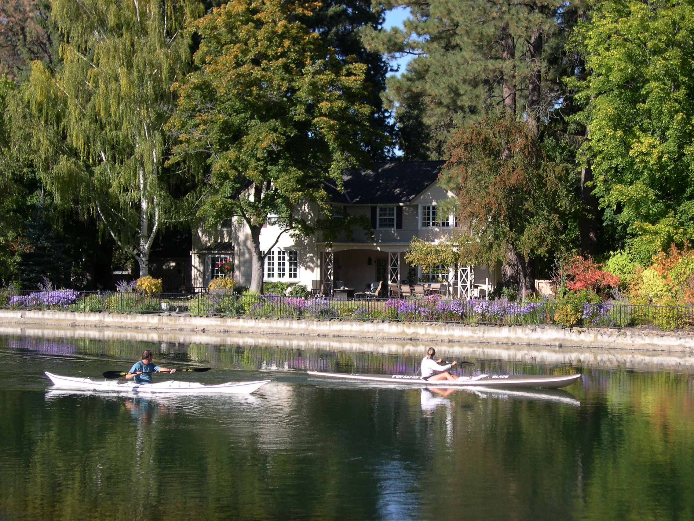 CanoersbyHouses.JPG