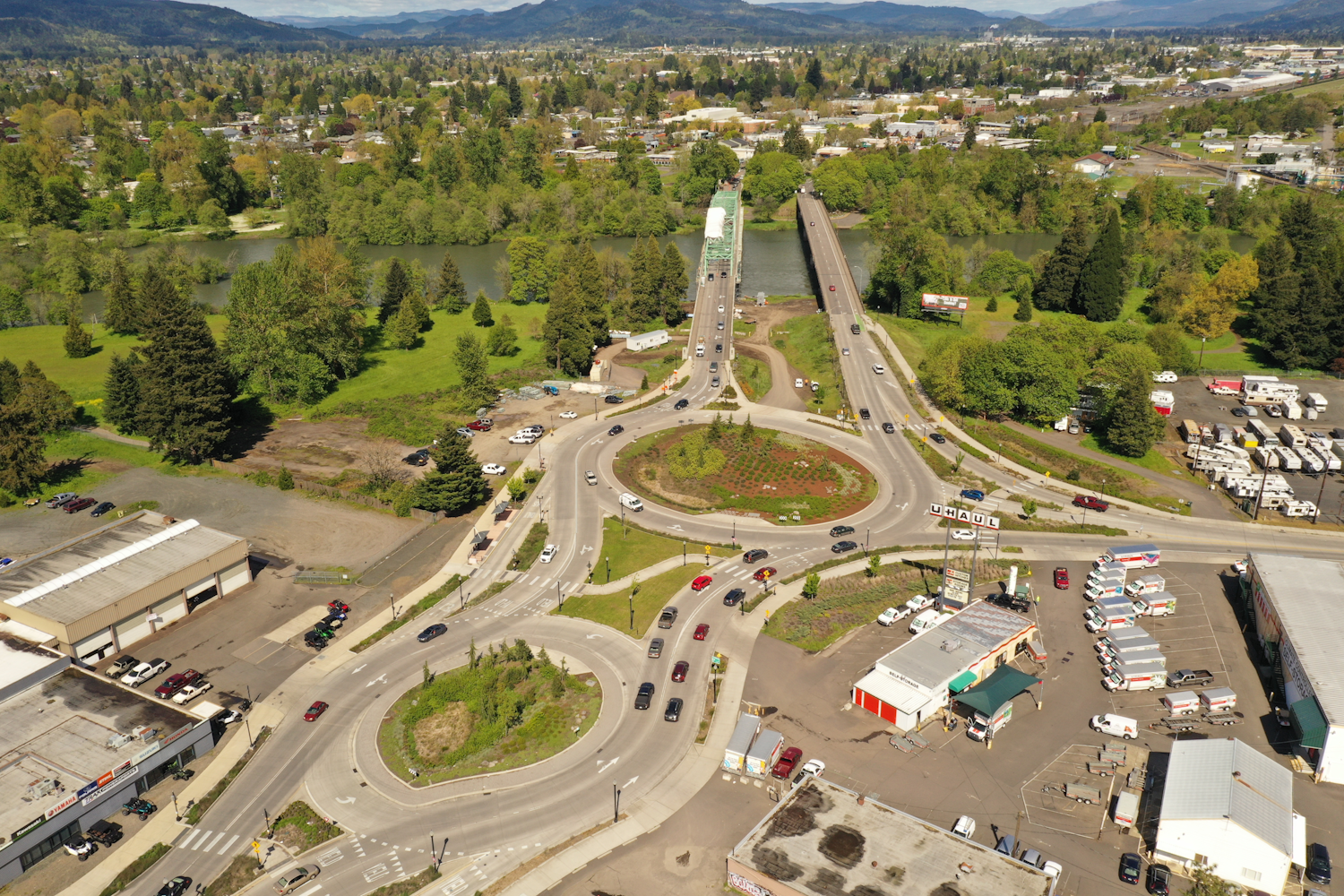 aerial view of the OR 126B bridges