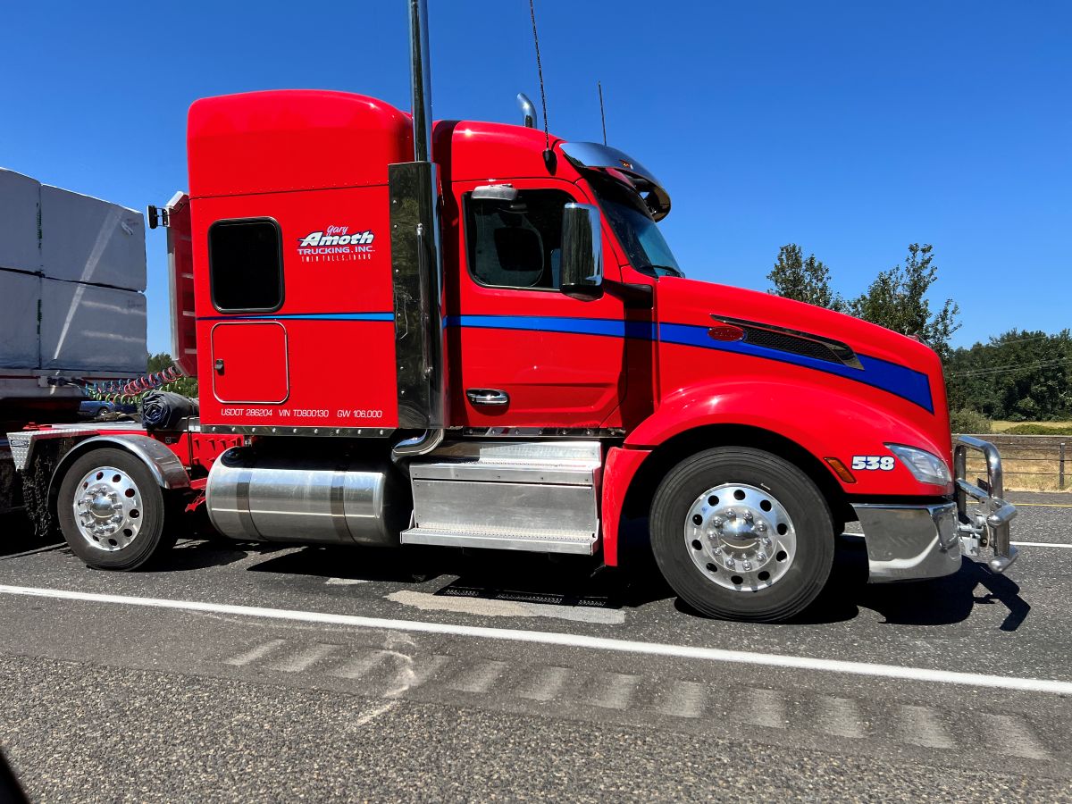 High traffic volumes and severe weather impacts have led to pavement deterioration on I-84 from Troutdale to Multnomah Falls.