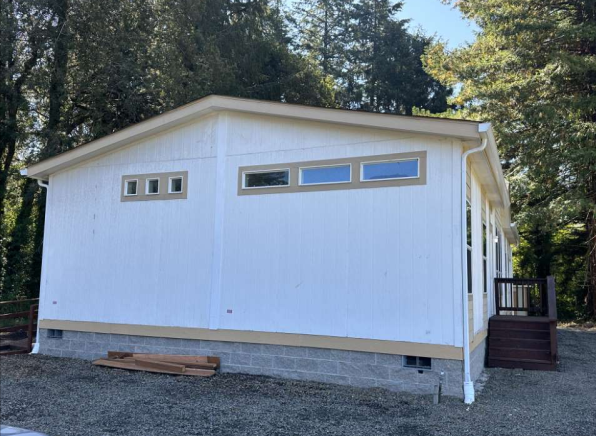 photo of the front of a single-family home