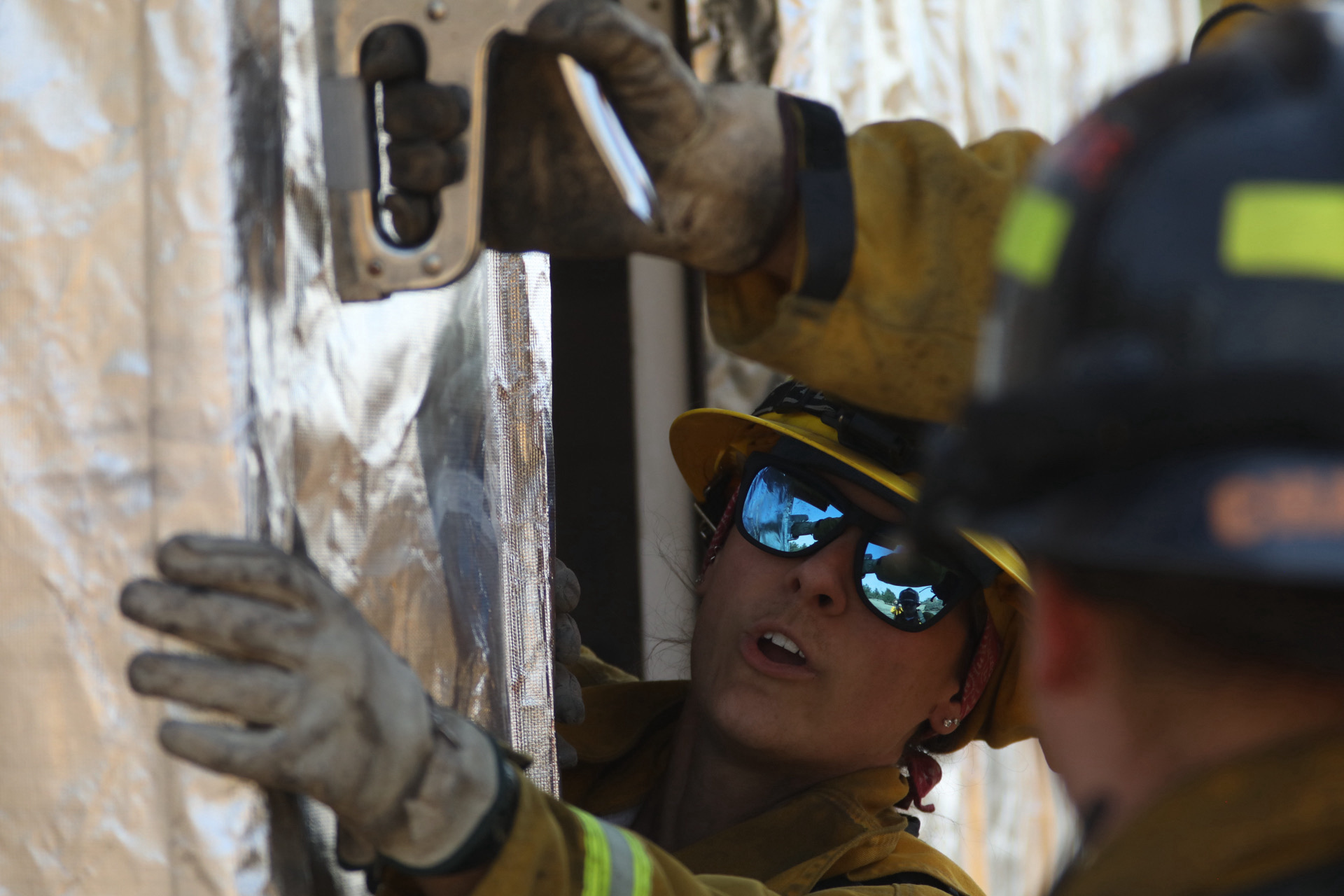 Brewer Fire structure protection preparation scene 4