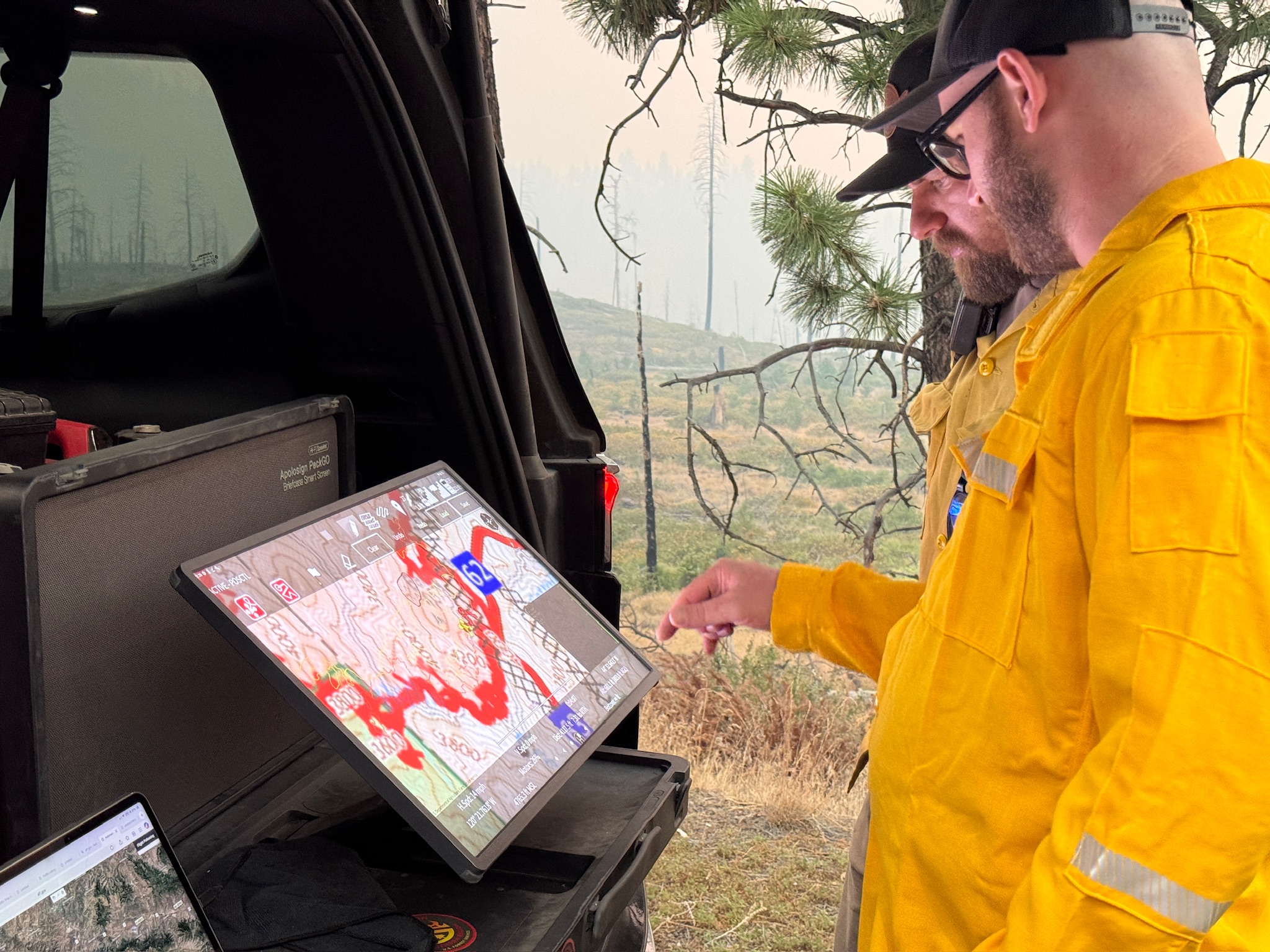 Rowe Creek wildfire operations scene 4